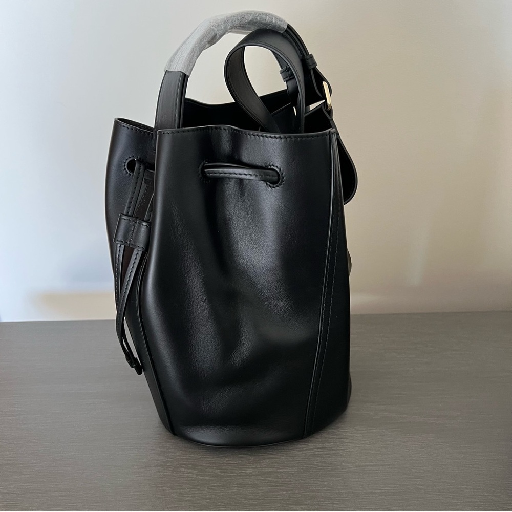 SEZANE MARCEL BUCKET BAG IN SMOOTH BLACK - Picture 6 of 12